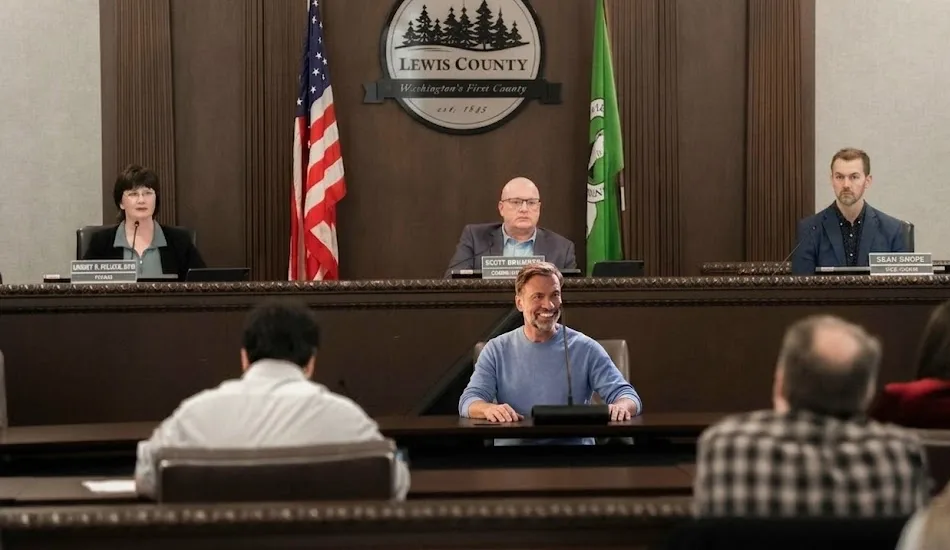New Lewis County Budget Analyst Says “You Should’ve Checked Trivago”
